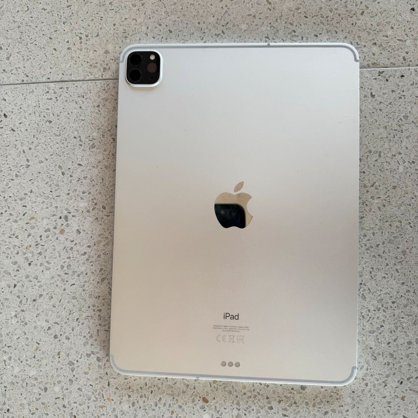 iPad Pro 11“ 2020 128GB Wifi + Cellular Silber Mängel
